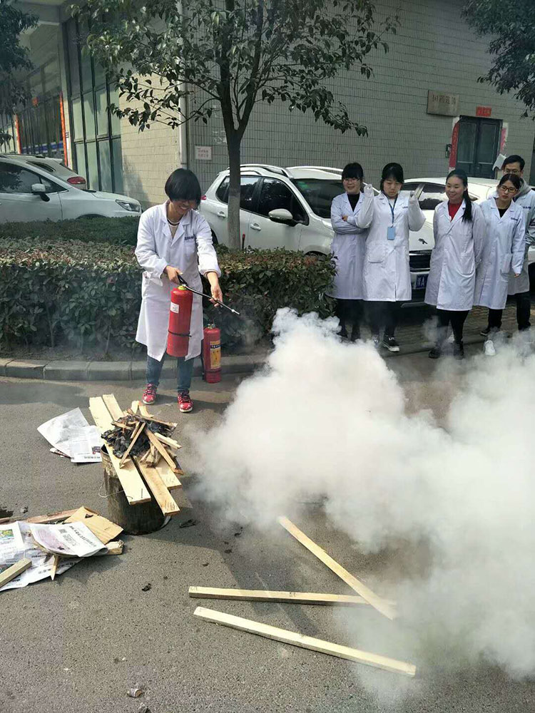 2017年3月消防演习-2.jpg